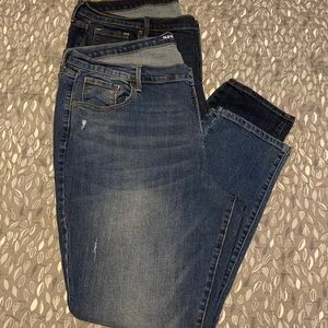 2 pairs Old Navy CURVY Mid Rise Jeans!